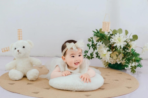 桂林宝宝几个月能嘎嘎大笑